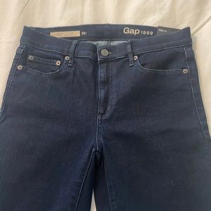 Gap Mid Rise Stretch Skinny Jean size 29R